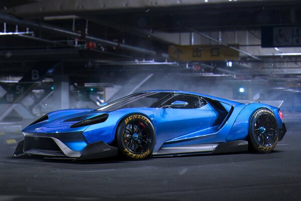 Ford de course bleu sur la piste