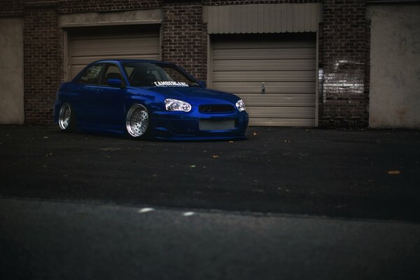 Bleu Subaru Impreza tuning