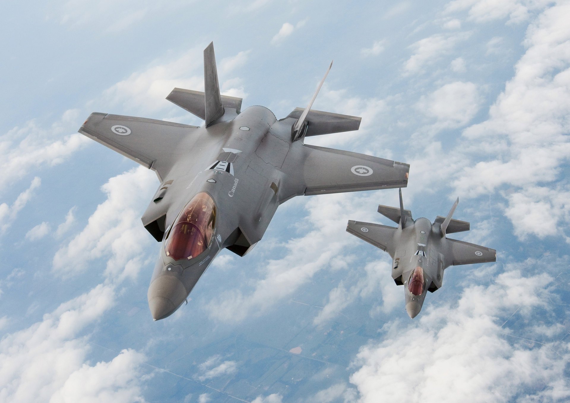 lockheed lightning canada lightning ii canada martin avion f-35 aviation vol combattant nuages altitude vitesse aviation militaire équipement militaire aviation