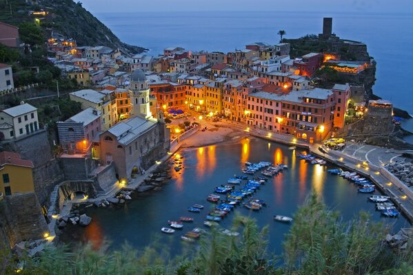 Vue du soir Italien sur Vernazza