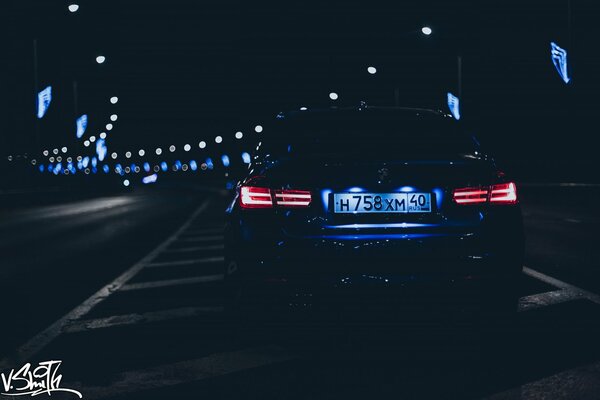 BMW de nuit du photographe Vladimir Smith