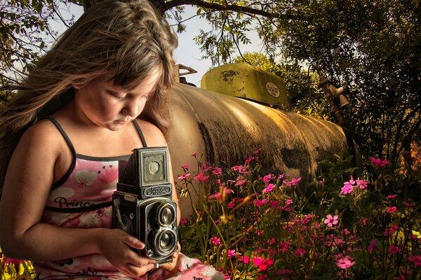 Photo mystérieuse. Fille photographe