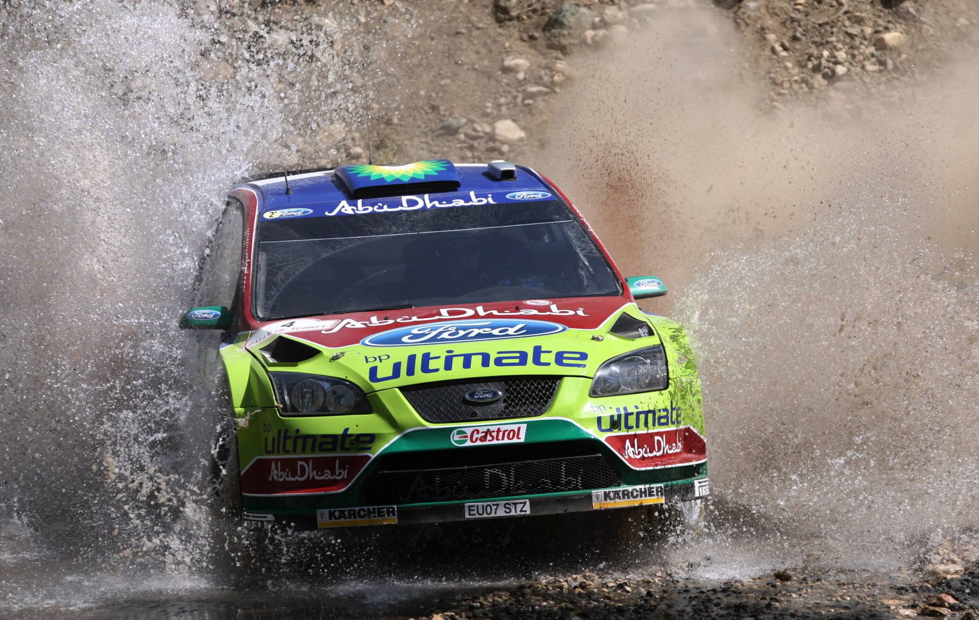 ford focus auto cmr rallye avant voiture eau éclaboussures sport course phares logo