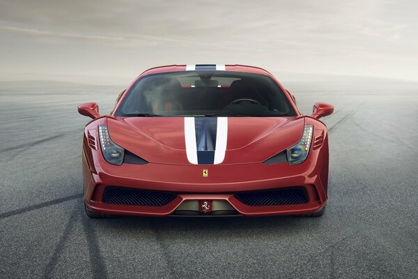 Rouge ferrari speciale 2014 en plein air