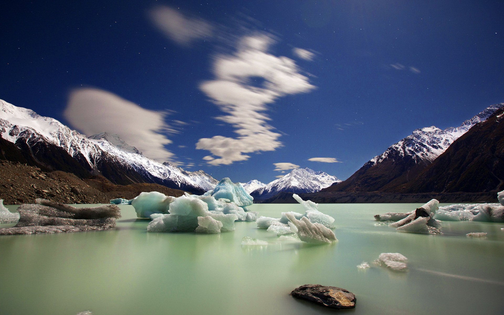 lac montagnes paysage