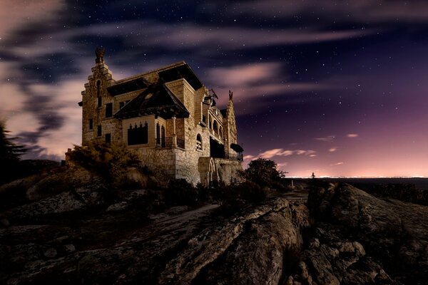 Château Vintage sur fond de ciel nocturne