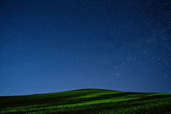 Nuit étoilée sur le terrain