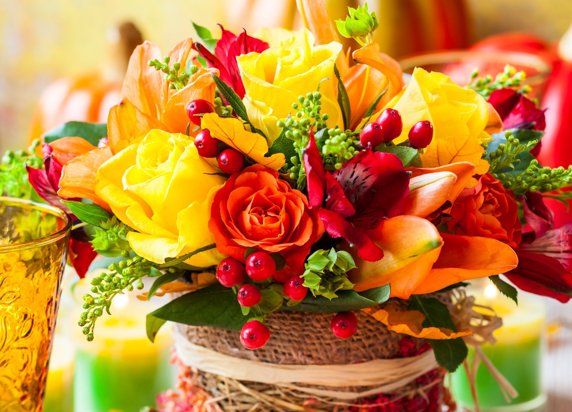 bouquet fleurs roses baies