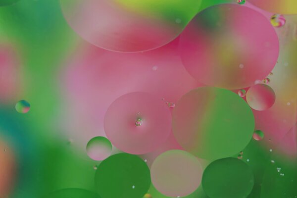 Gouttes et bulles d huile