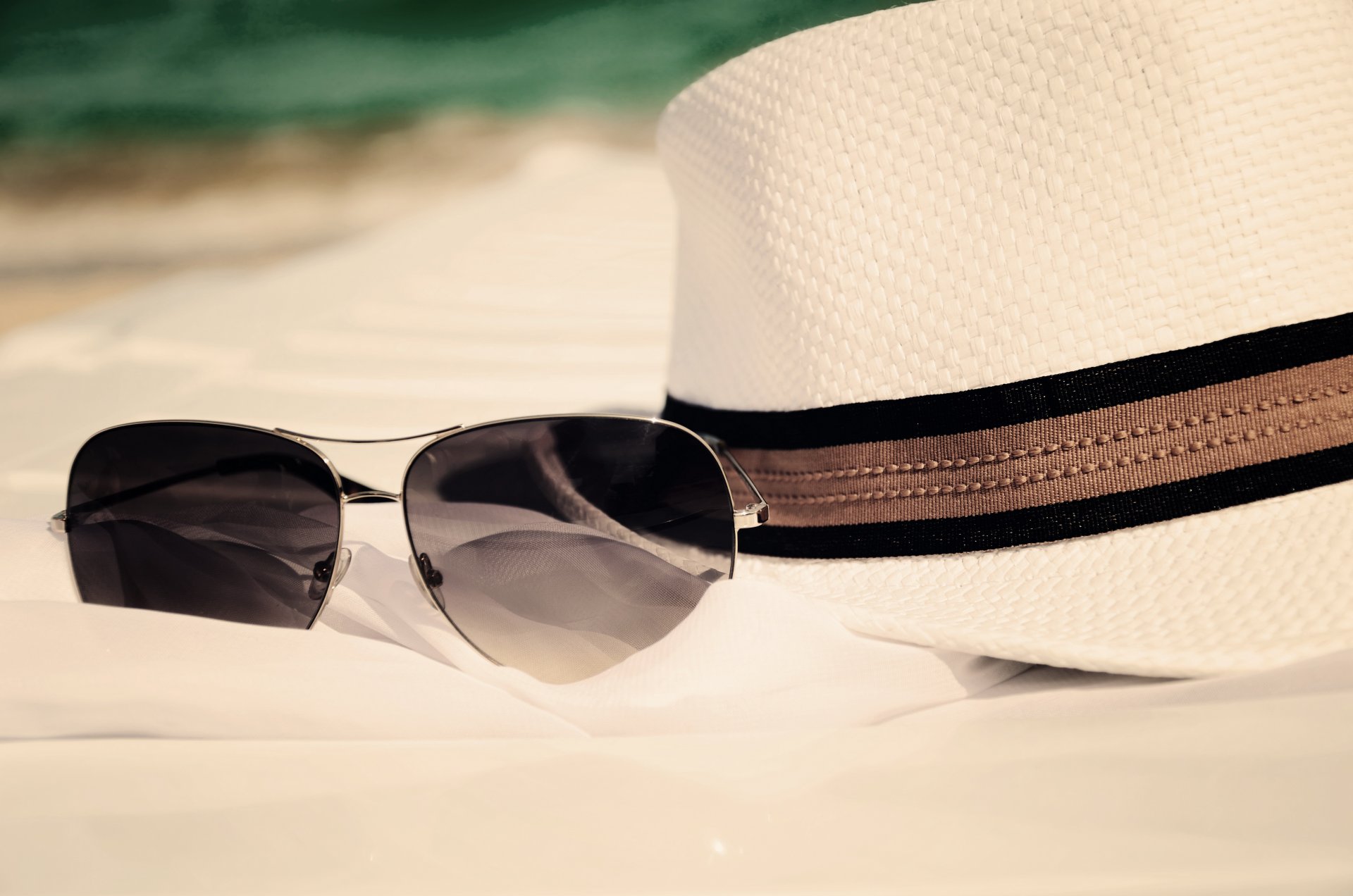 été plage accessoires loisirs soleil lunettes été mer chapeau sable