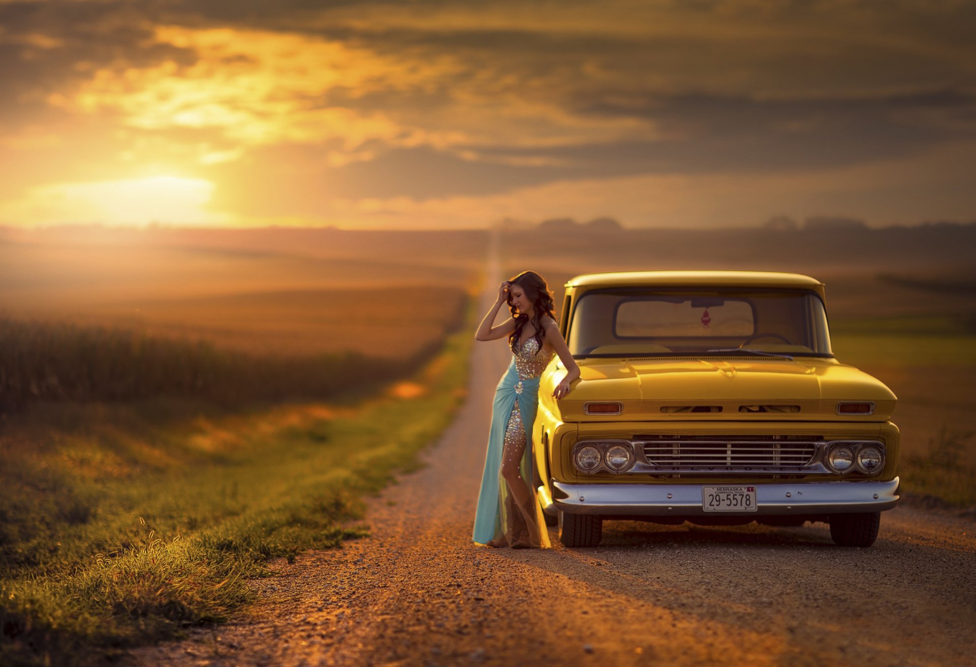 l espace la route la jeune fille voiture auto chevrolet