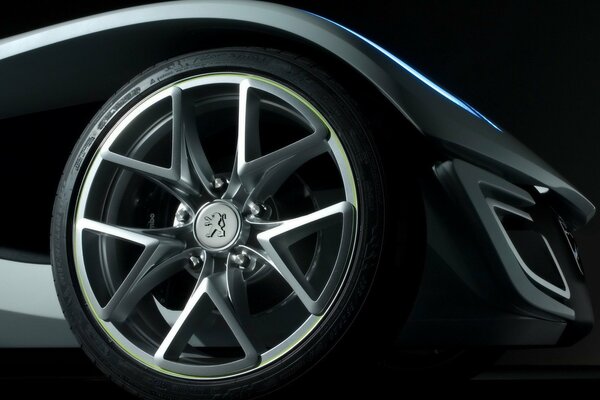 Roue concept-car de marge Peugeot