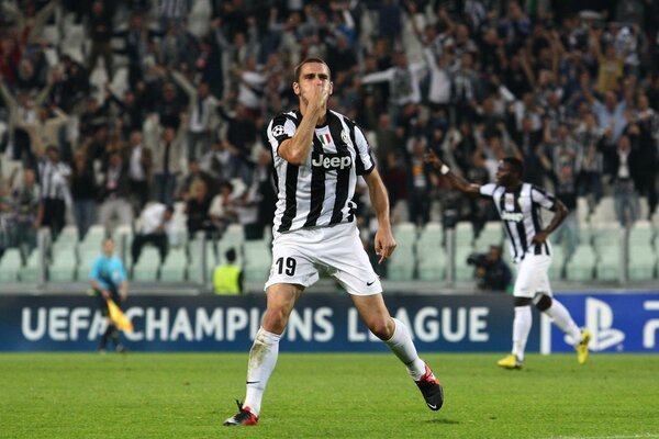 Leornardo Bonucci gros plan sur le terrain