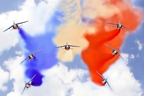 Sept avions participent au spectacle aérien