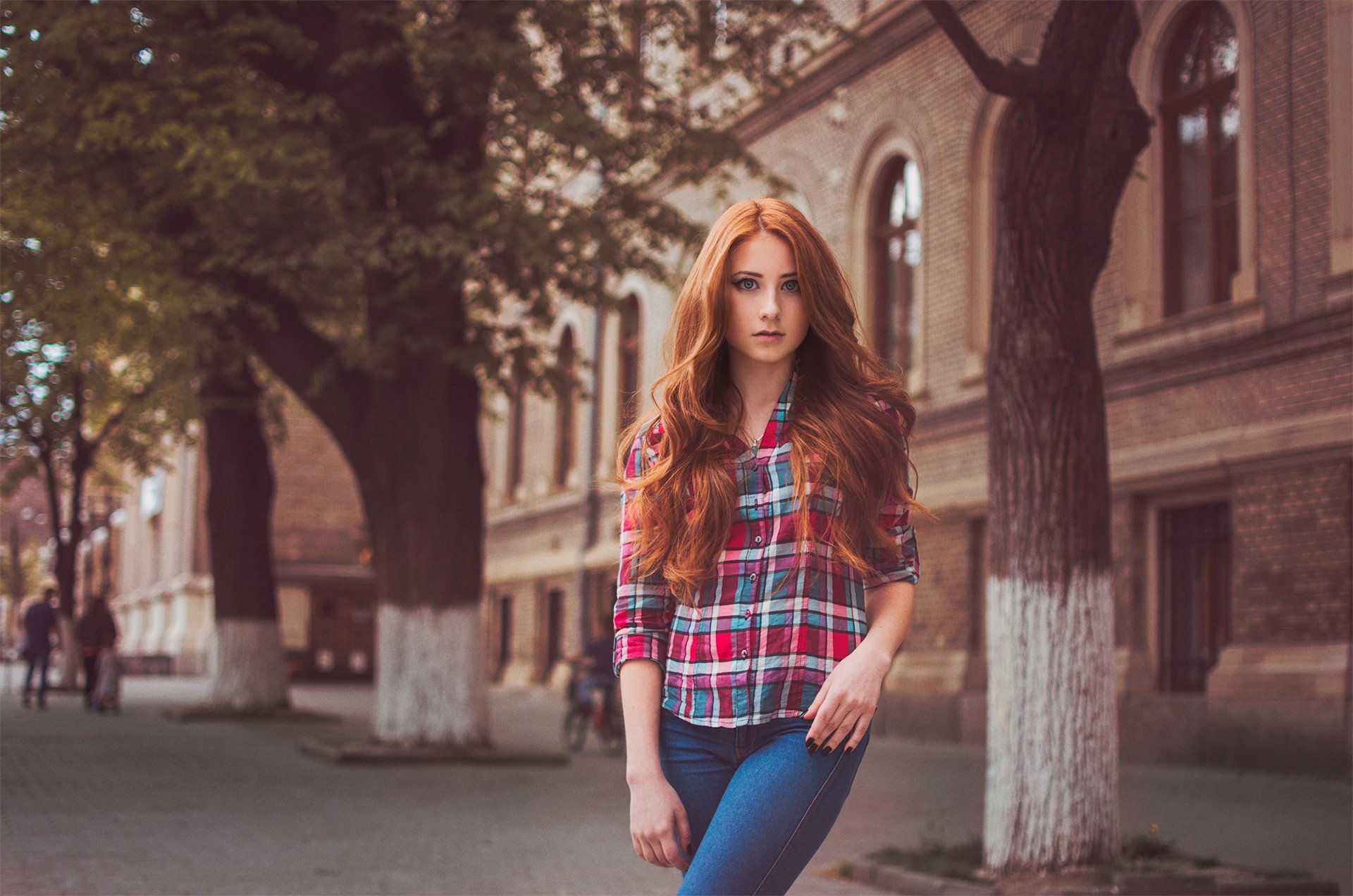 rousse chemise cage jeans ville