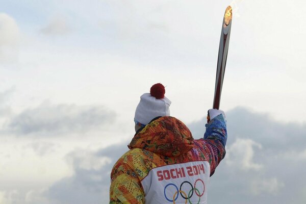 Porte-flambeau aux jeux olympiques de Sotchi 2014