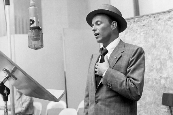 Célèbre chanteur et acteur du 20ème siècle