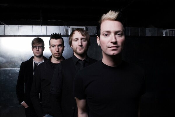 Thousand foot krutch a joué pour la couverture de son disque