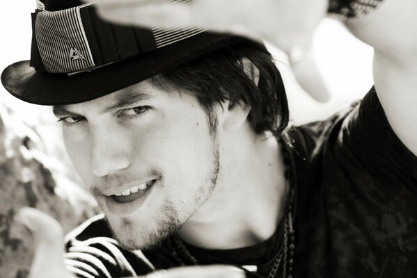 Beau musicien Jackson ratbone