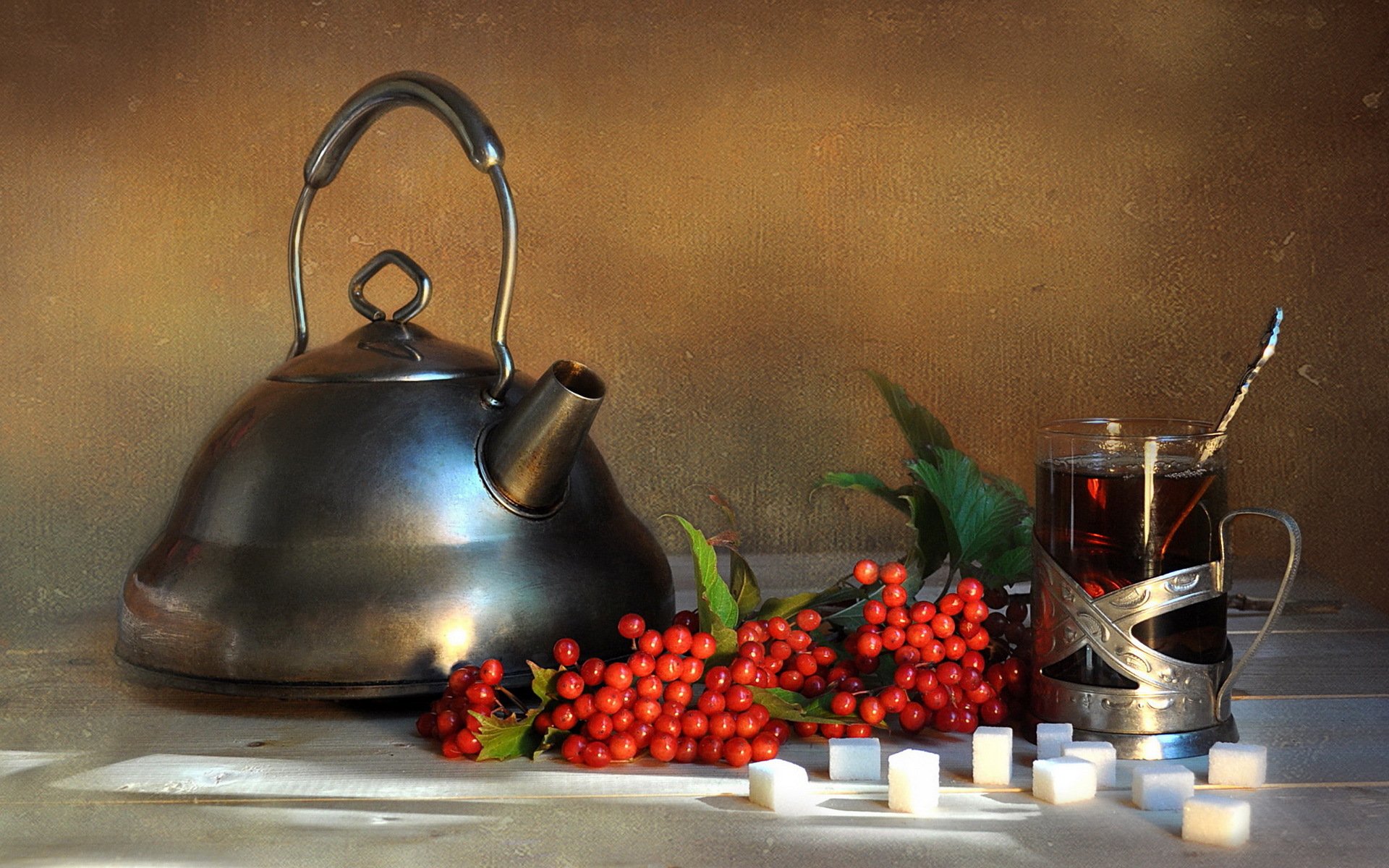 viorne composition boisson nature morte automne fond thé baies