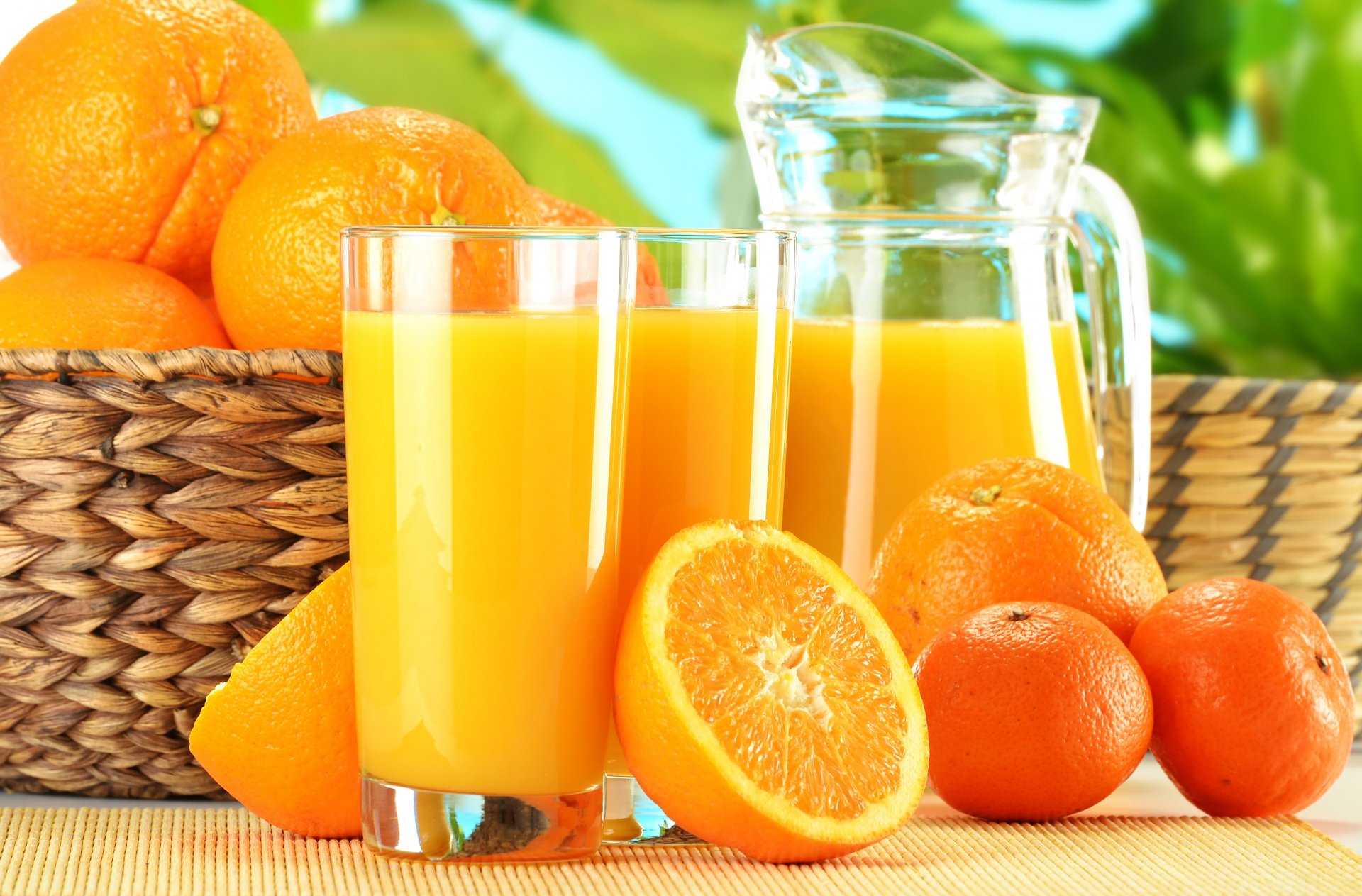 jus orange fruits oranges mandarines panier verres pichet