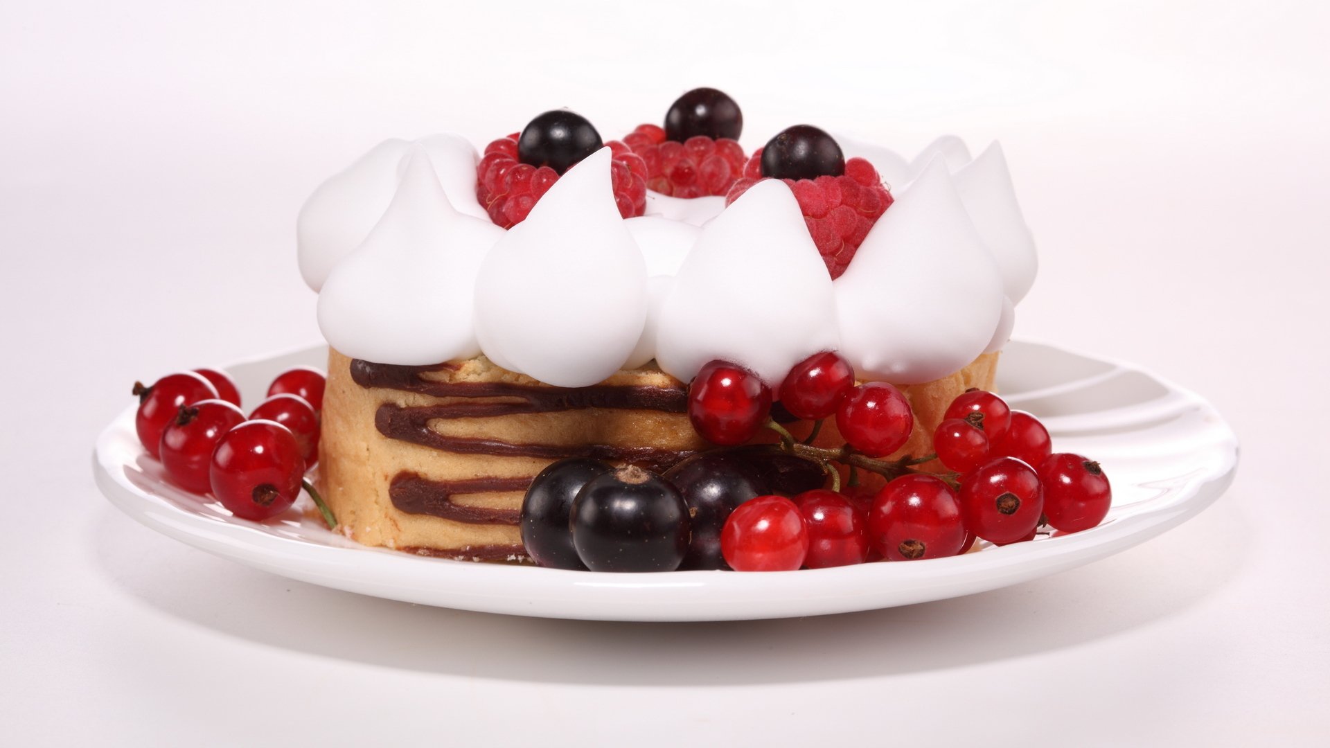 nourriture sucré dessert baies brownie crème brochettes framboises myrtilles tapelka nourriture gâteau chocolat myrtilles assiettes 1920x1080