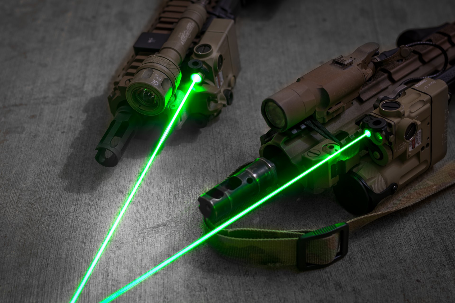 fusils d assaut armes lampes de poche vue