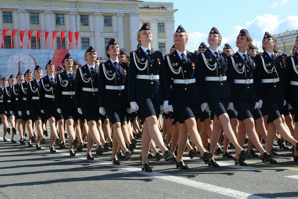 Pvrad pour le jour de la victoire avec les filles sur la place