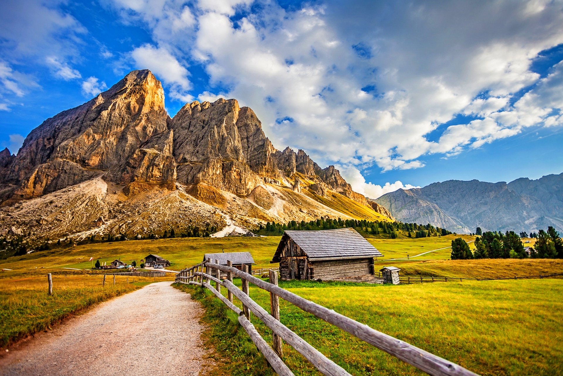 nature paysage neige herbe arbres montagnes ciel nuages maison forêt parcourir sensa nice