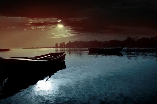 Pleine lune dans le lac