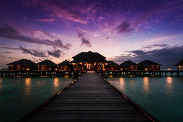 Vue depuis la jetée de l hôtel bungalow aux Maldives