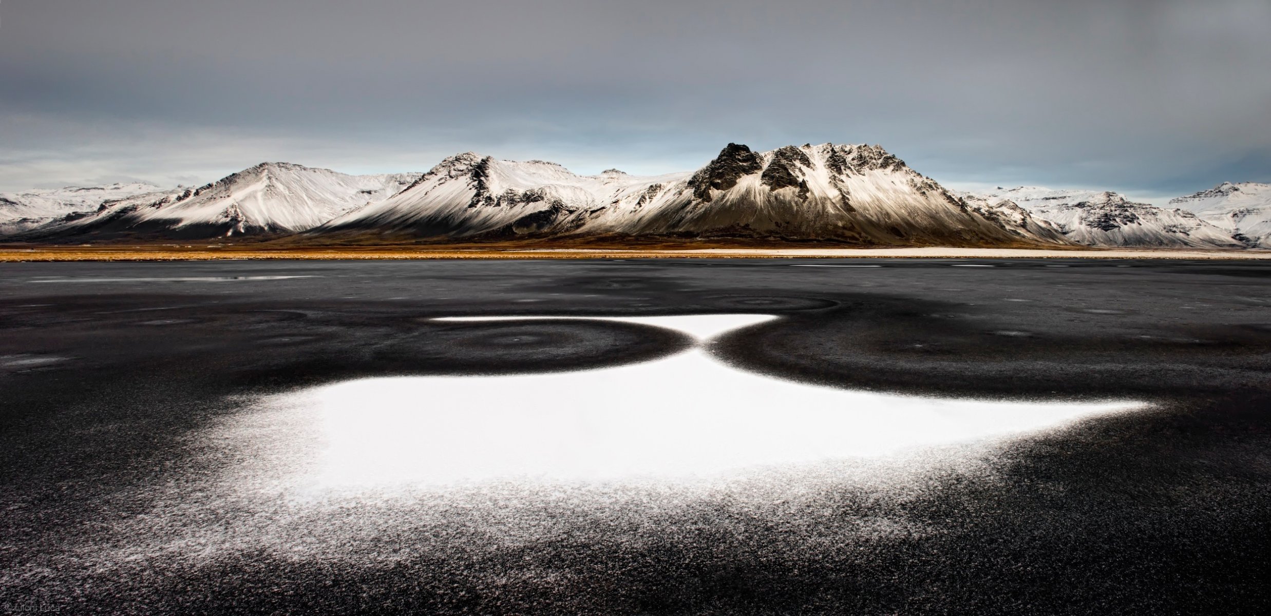 montagnes ciel neige